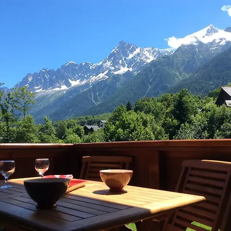 Facing The Chamonix Needles Apartment Les Houches Exterior photo